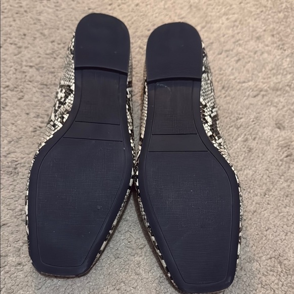 Snakeskin Flats with Square Toe - Picture 3 of 3